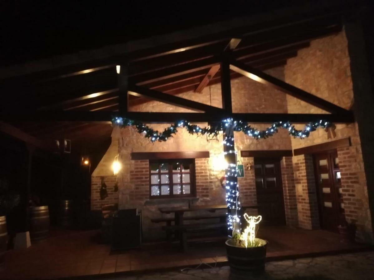 La Milonga Villa Pilona Exterior photo